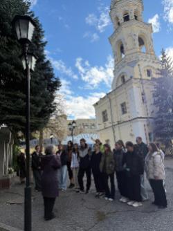 Об истории медицины для учащейся молодежи города Ставрополя: военно-историческая экскурсия РО РВИО СК